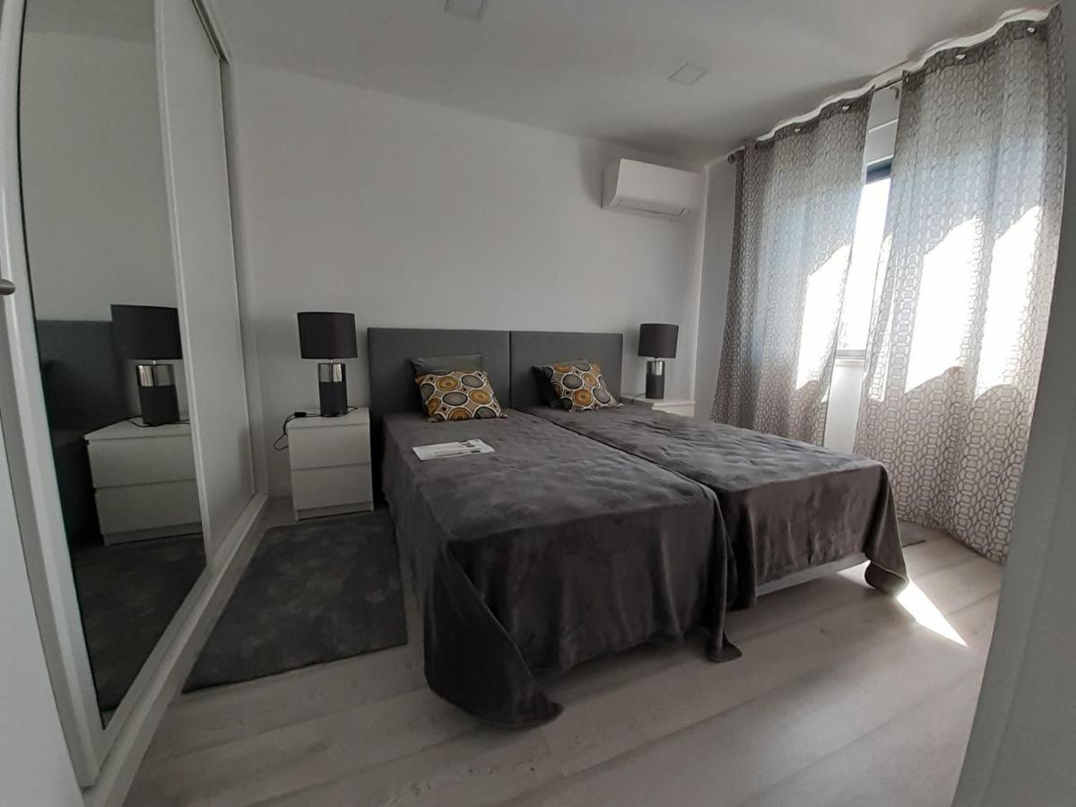 Lisbon Tagus River 2 Suites Private Pool D Almada Exterior foto